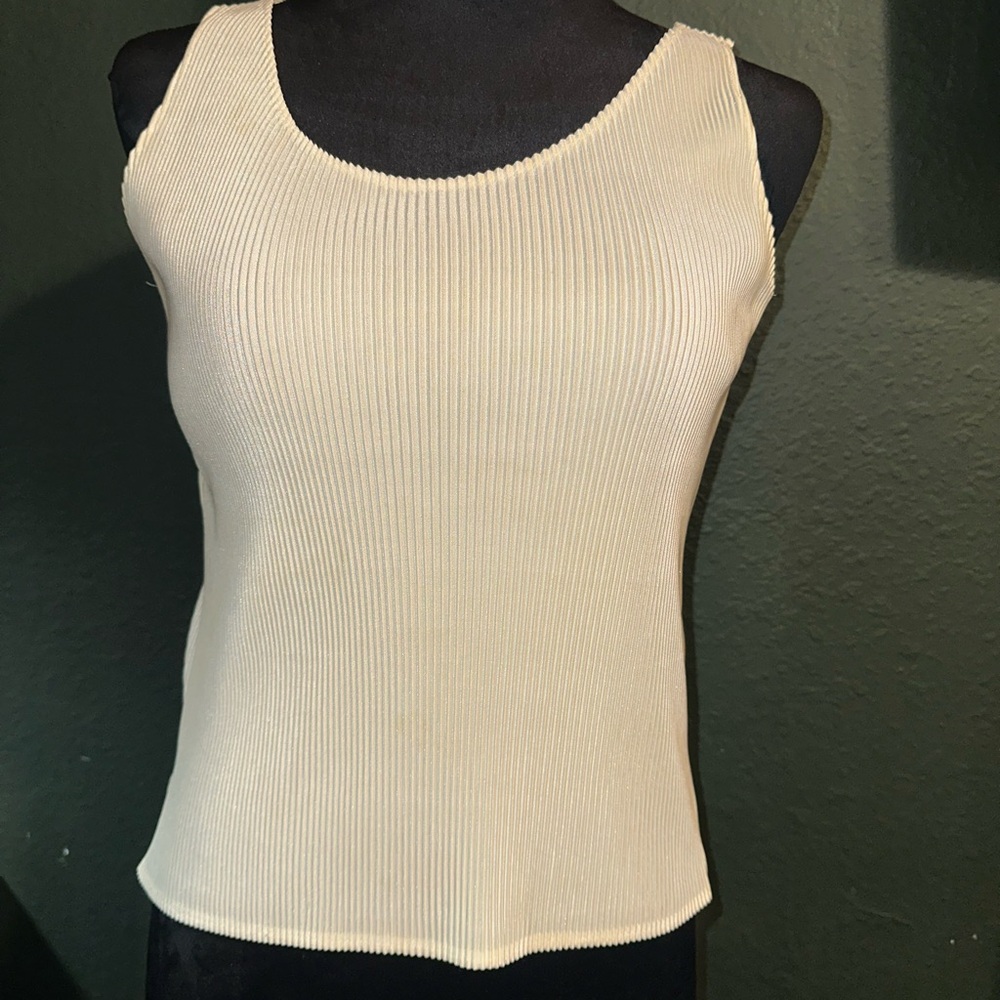 Nique Cream Ribbed Tank Top